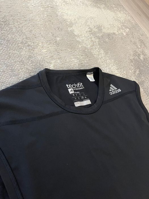 Maiou Adidas Techfit Compression barbati marimea XL negru sport