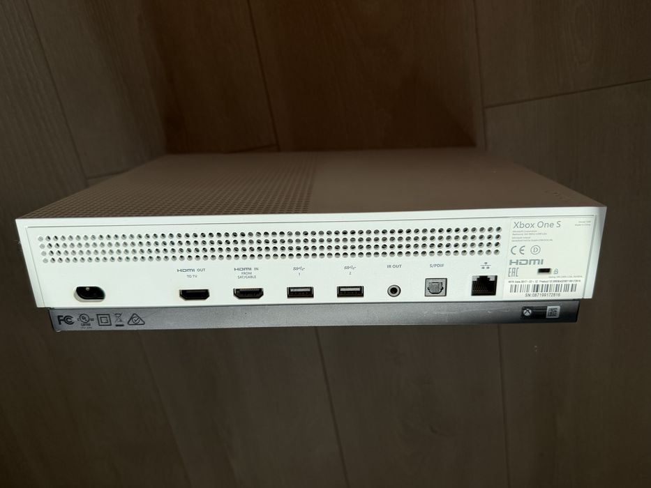 Xbox one S  1 TB
