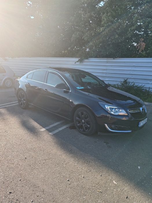 Vând Opel insignia