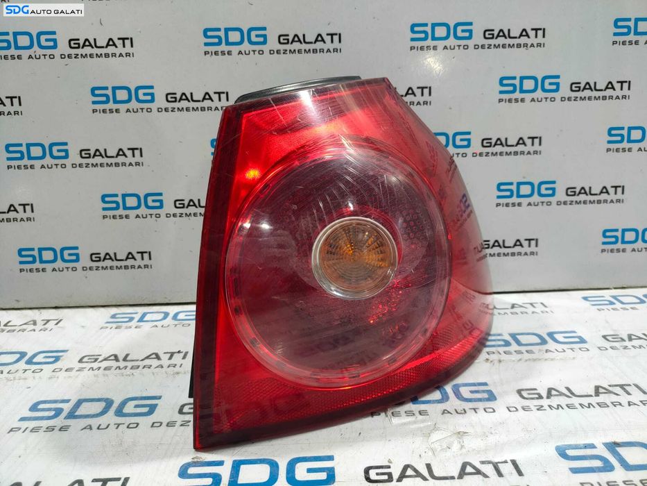 Stop Lampa Tripla Dreapta Volkswagen Golf 5 Hatchback Scurt 2004 - 2008 Cod 1K6945258 [L4935]
