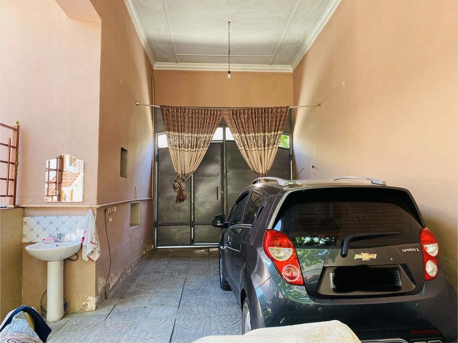 Andijon shaxridagi 4 sotixlik hovli