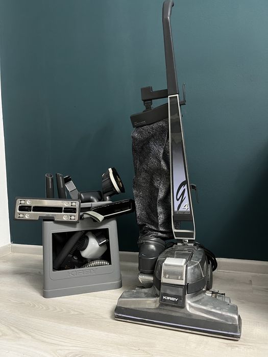 Inchiriere aspirator Kirby G4 sau Karcher SE4002 injectie extractie