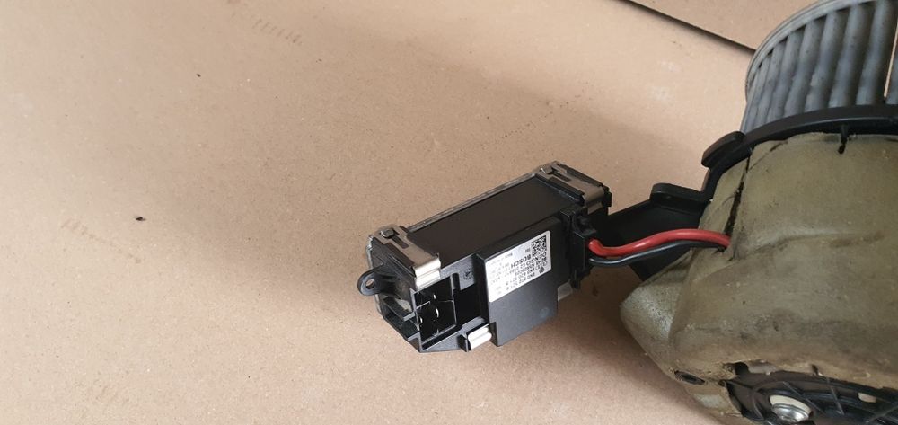 Ventilator habitaclu aeroterma cu rezistenta trepte audi a4 b8 a5 q5