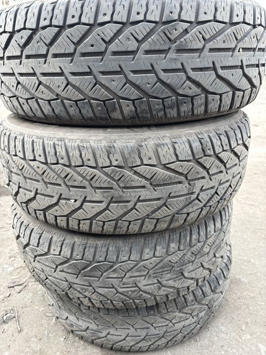 Продам зимнию резину