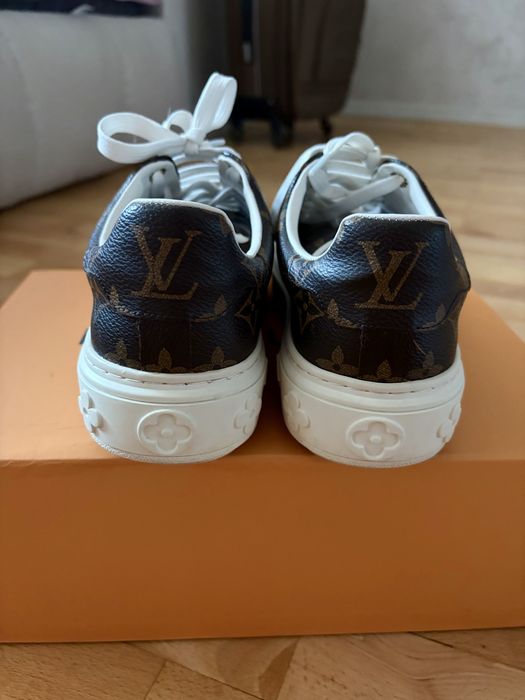 Обувки Louis Vuitton