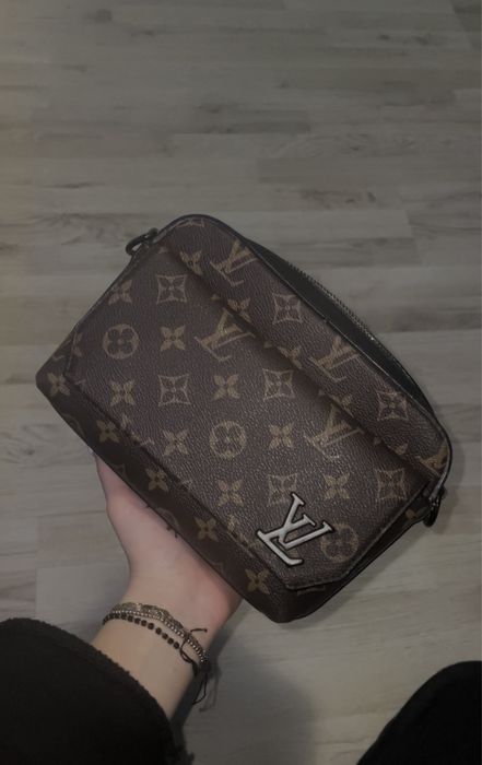 Louis Vuitton чанта