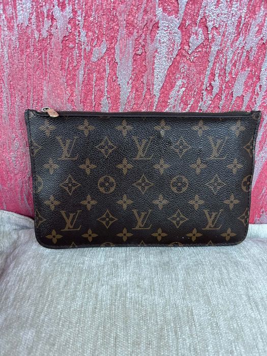 Оригинален клъч Louis Vuitton