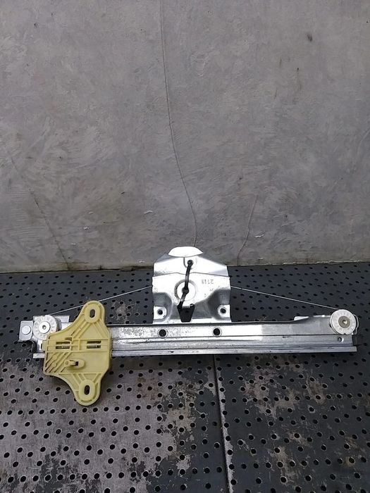 Macara geam electric stanga spate renault captur 1 j5 h5 827012973r
