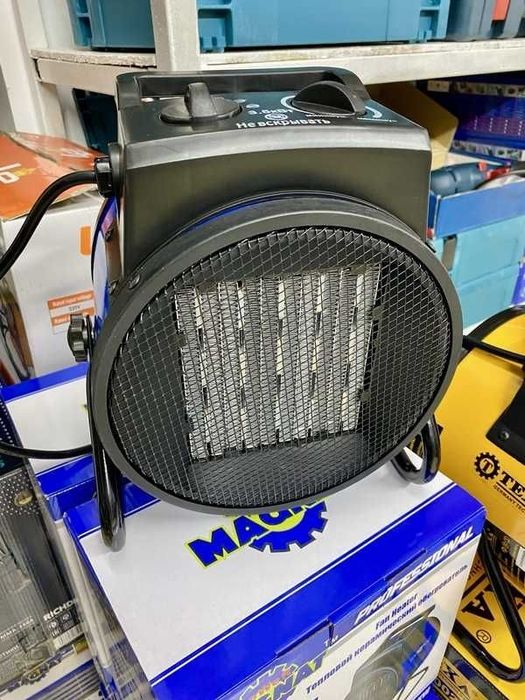 Тепловая пушка электрическая  MAGNAT Professional 5.5 кВт на 60м2