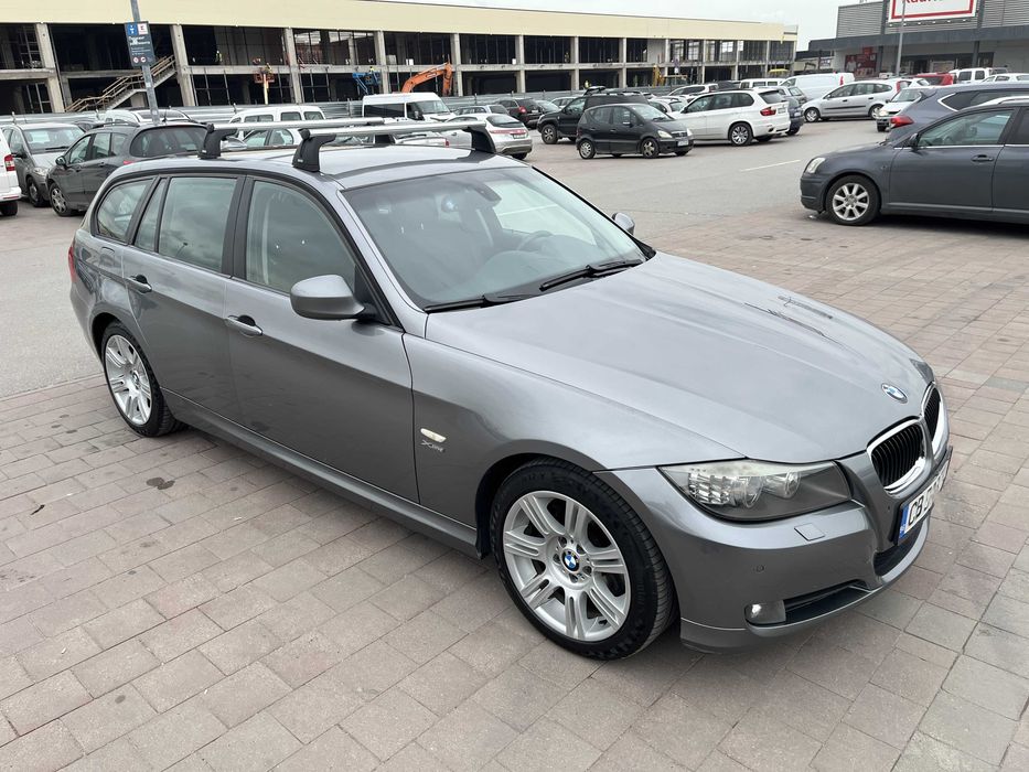 BMW 320d xDrive CarPlay LED