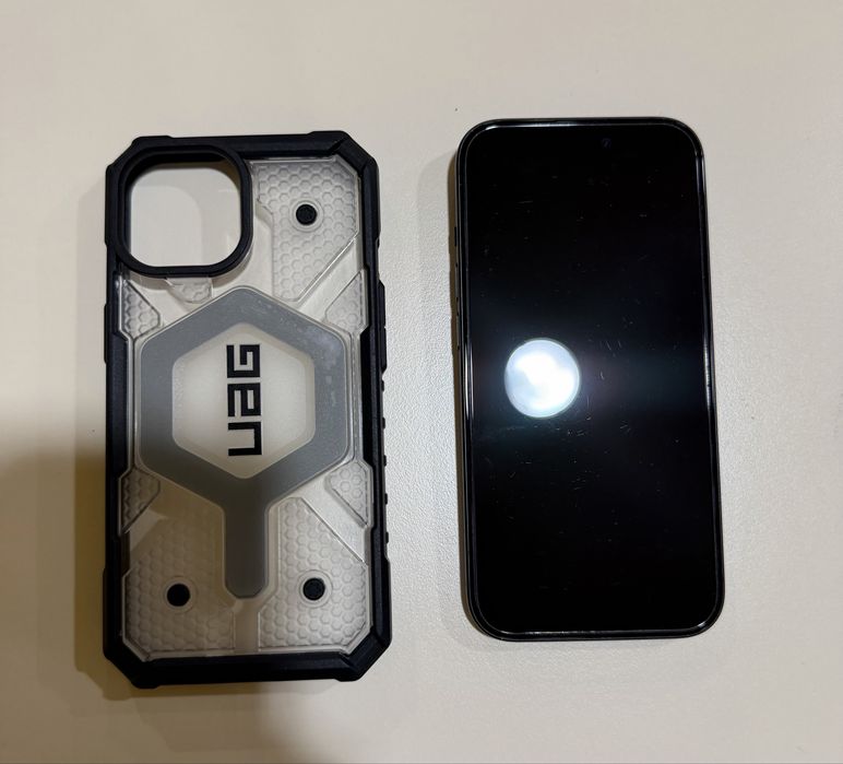 Vand iPhone 15 128Gb Midnight Black ca nou