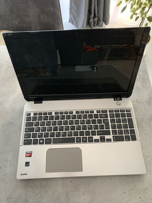 Toshiba Sattelite за части