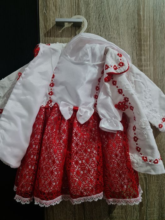 Costumas pentru botez bebe