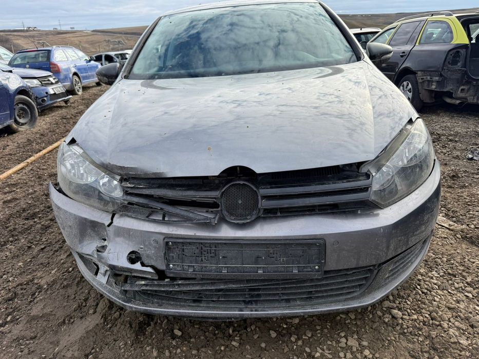 Dezmembrez / Dezmembrari / Piese / Accesorii Vw golf 6 hatchback gri 1.4 tsi CAXA LHY stanga