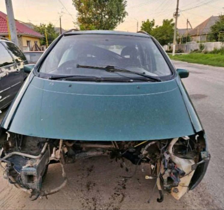 На части алхамбра шаран  2000 бензин