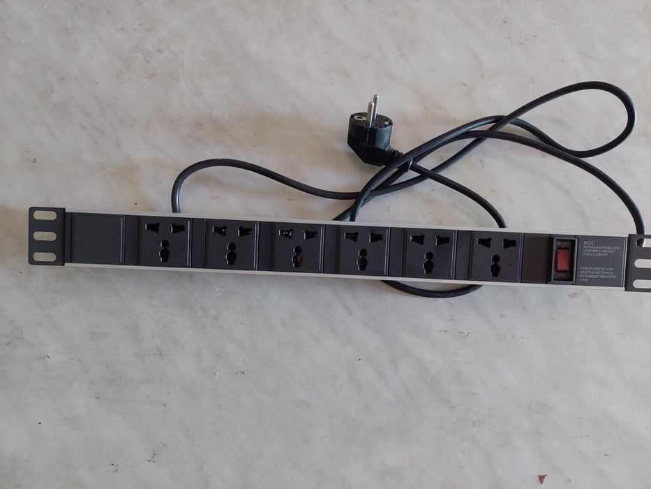 Патч панель Легранд 24 п.