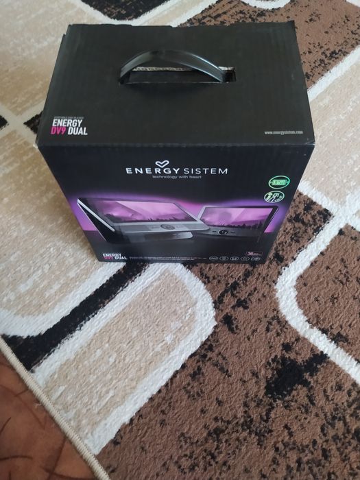 Мониторы для подголовников автомобиля.