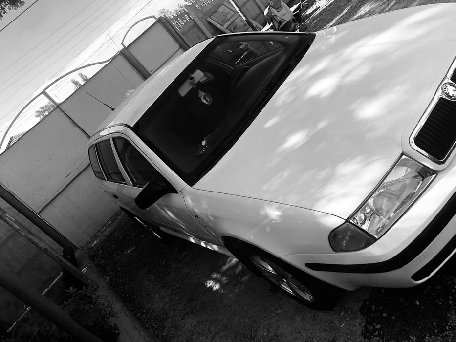 Шкода Октавия 2003год