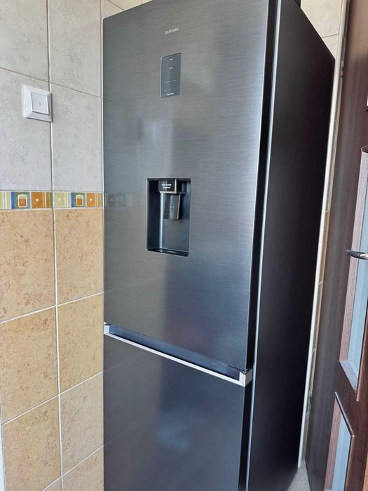 Combina frigorifica Samsung RB34C652EB1/EF