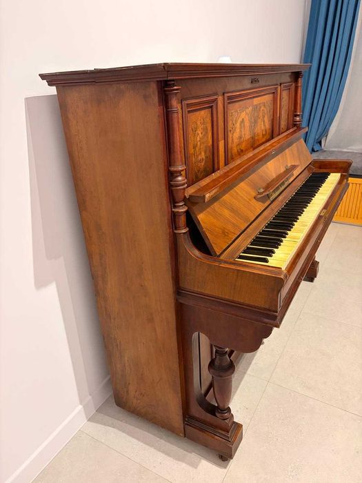 Pianina Triumpf - pentru restaurare sau decor
