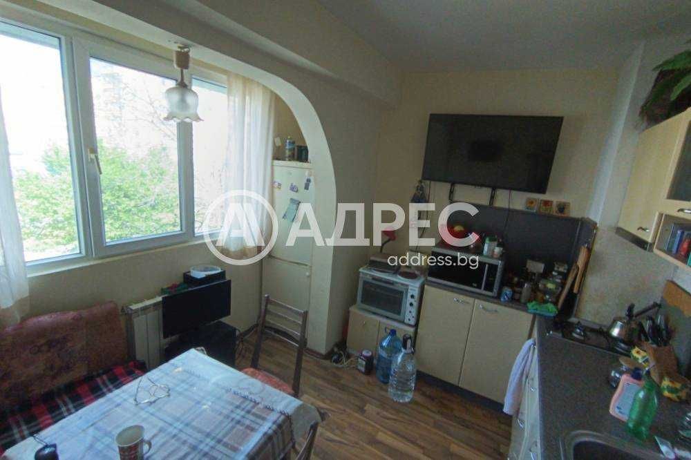 Продава се Двустаен апартамент в Разград, Орел - 62 кв.м за 1029 €/кв.м - Снимка #1