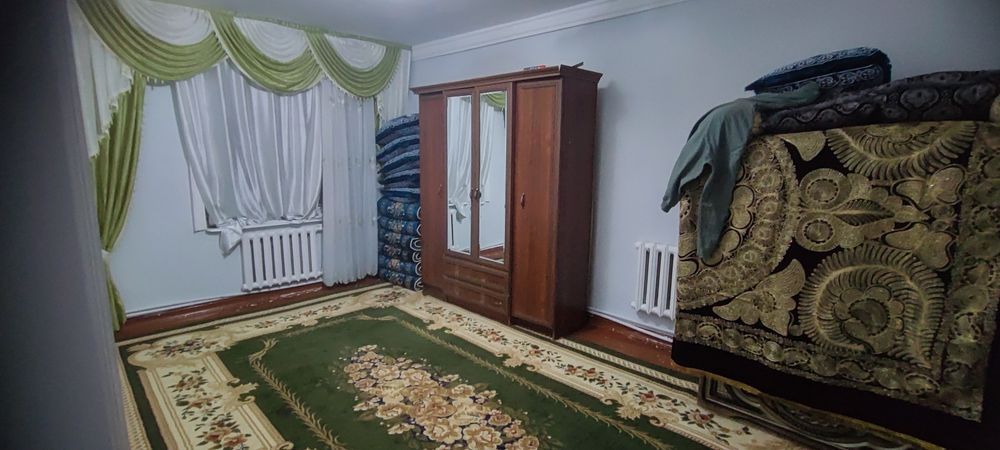 5 xonali Dom sotiladi yangi remont qilingan
