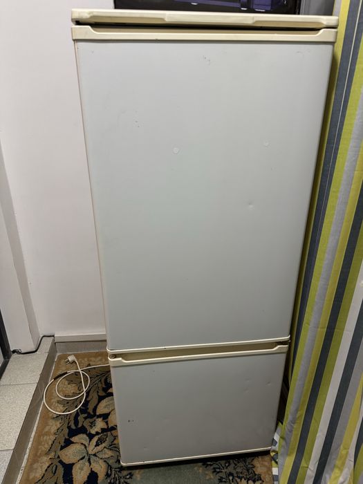 Продам холодильник б/у