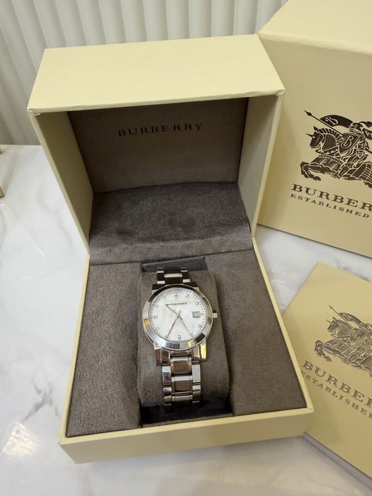 Женские часы Burberry оригинал