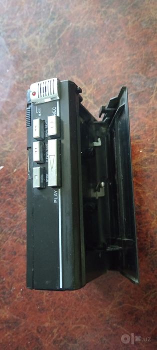 Кассетный плеер  SANYO