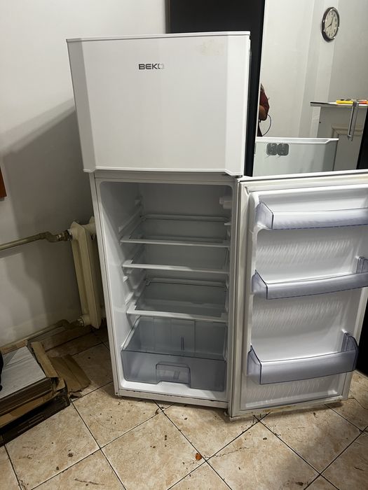 Холодильник BEKO DS 325000