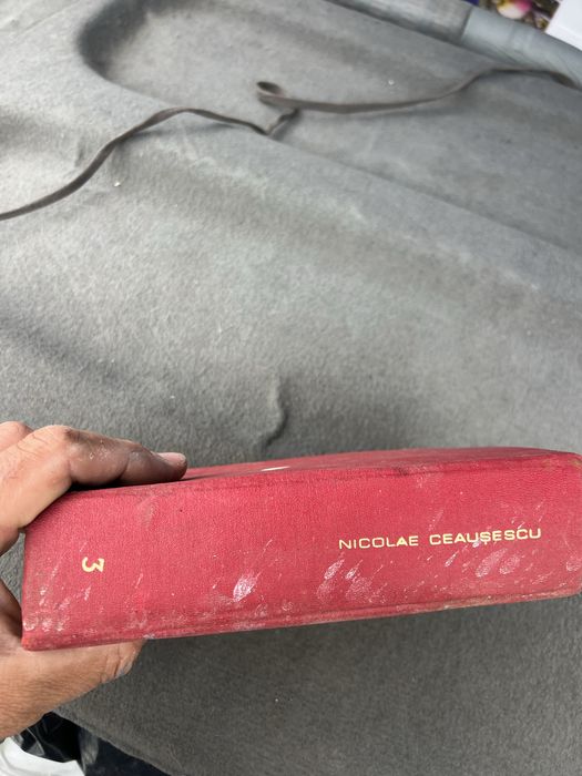 Carte Nicolae Ceausescu