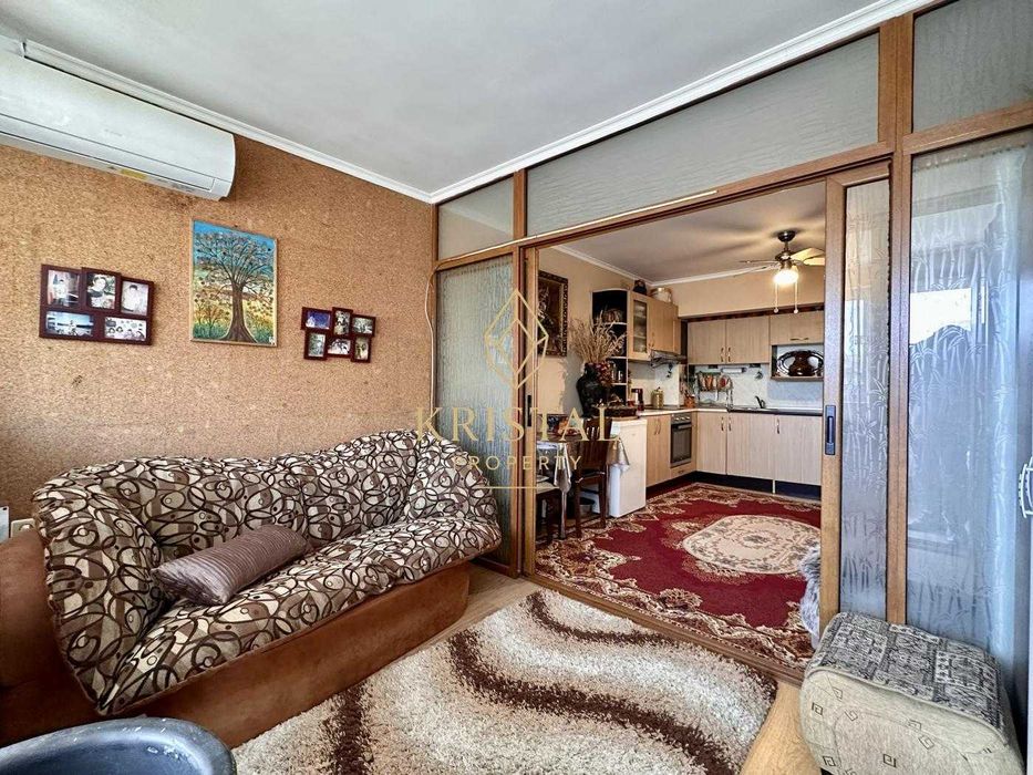 ID: 900 Продава се. Обзаведен студио апартамент с морска гледка в Свети Влас