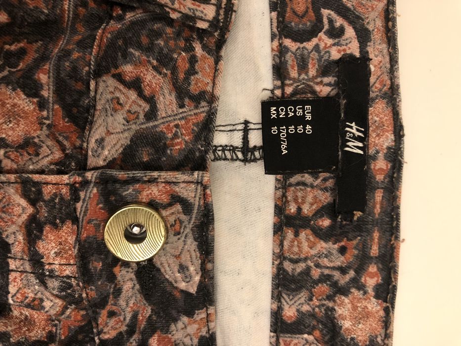 Pantaloni animal print H&M