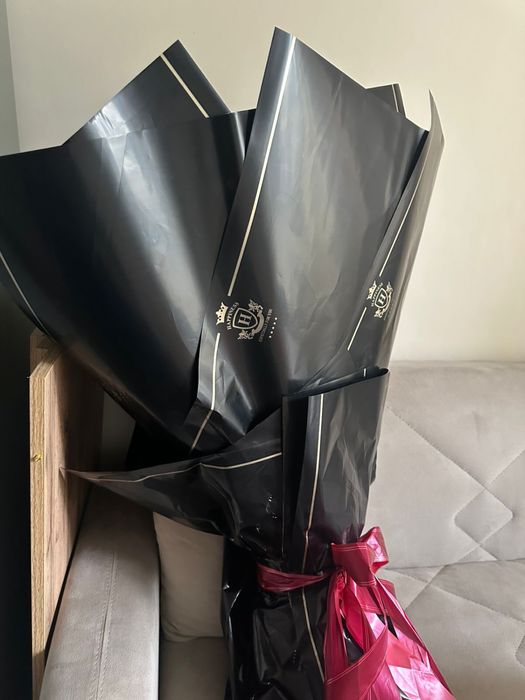 Продам 101 розу.