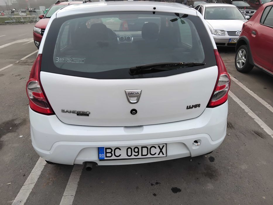 DACIA SANDERO 2009   1.4 BENZINA  60325 km