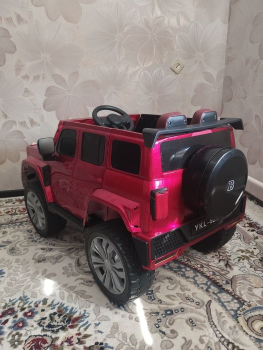 Детский автомобиль