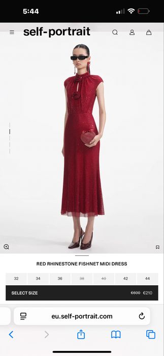 Rochie self portrait
