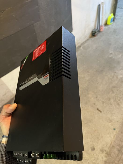 Продавам усилвател Mosconi Gladen ONE 60.6 6канален