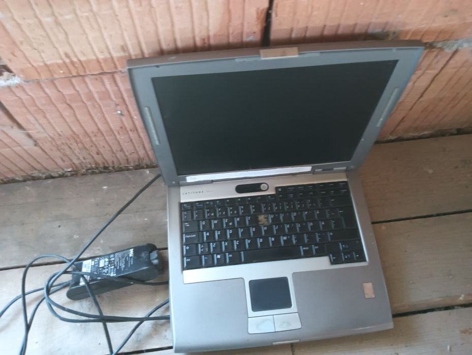 Vand leptop dell in stare de functiune