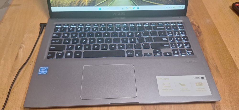 Vand Laptop Asus