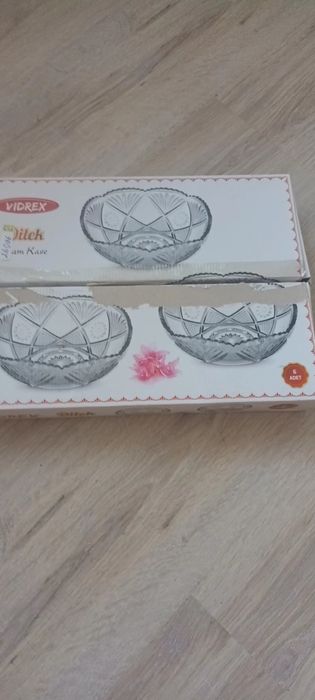 Нови    салатиери