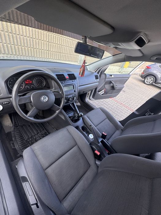 Vand golf 5 1.4 Mpi 2006 distributie schimbata