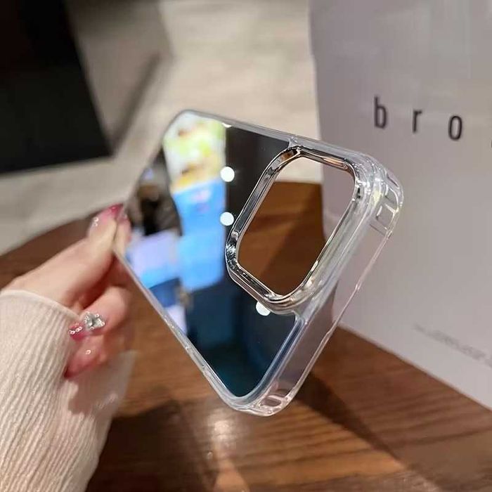 продам чехлы на 15 айфон pro