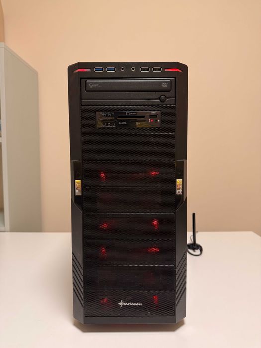 Компютър Intel i7 4790K, 32GB RAM, GeForce GTX 750ti, SSD 512GB, 1TB HDD, Wi-Fi, водно охлаждане, Windows 10
