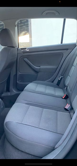 Goolf 5 BKC 1.9 TDI 2006  fara rugina