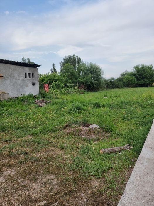 Участка сотилади