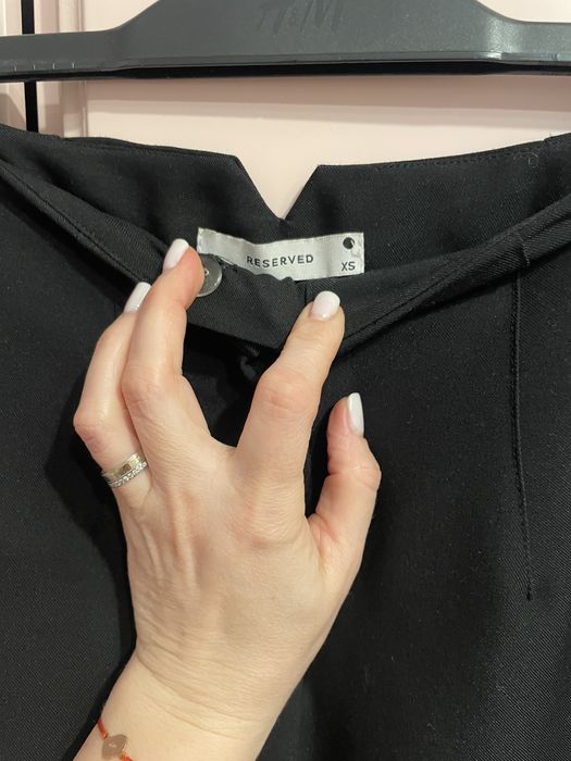 Pantaloni conici Reserved, 34