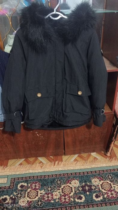Зимноя куртка в харошем состояний