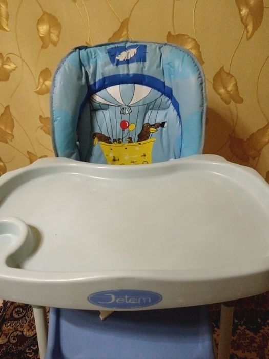 Стульчик для кормления