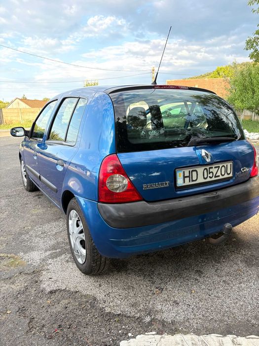 Vând Renault Clio